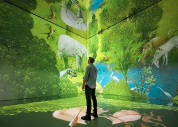 Cloud Exhibitions and the Dynamics of Interactive Culture: A Multidimensional Inquiry