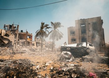 Intervention or Restraint? Debating International Responses to Armed Conflicts